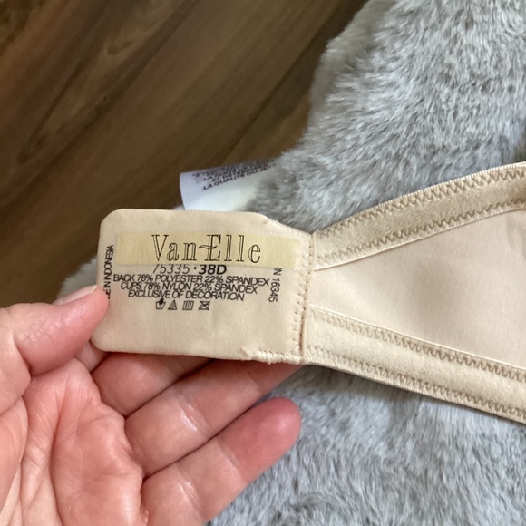 NWT Van Elle t shirt bra beige size 38D - Picture 6 of 6